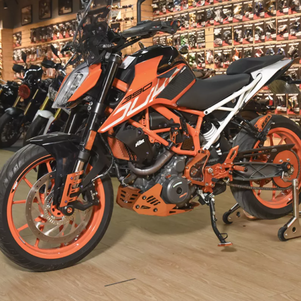 ktm_duke_390_karina